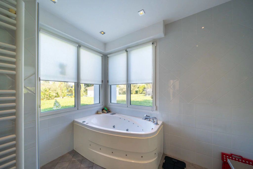 Вилла в Муан-Сарту, Франция, 250 м² - фото 12