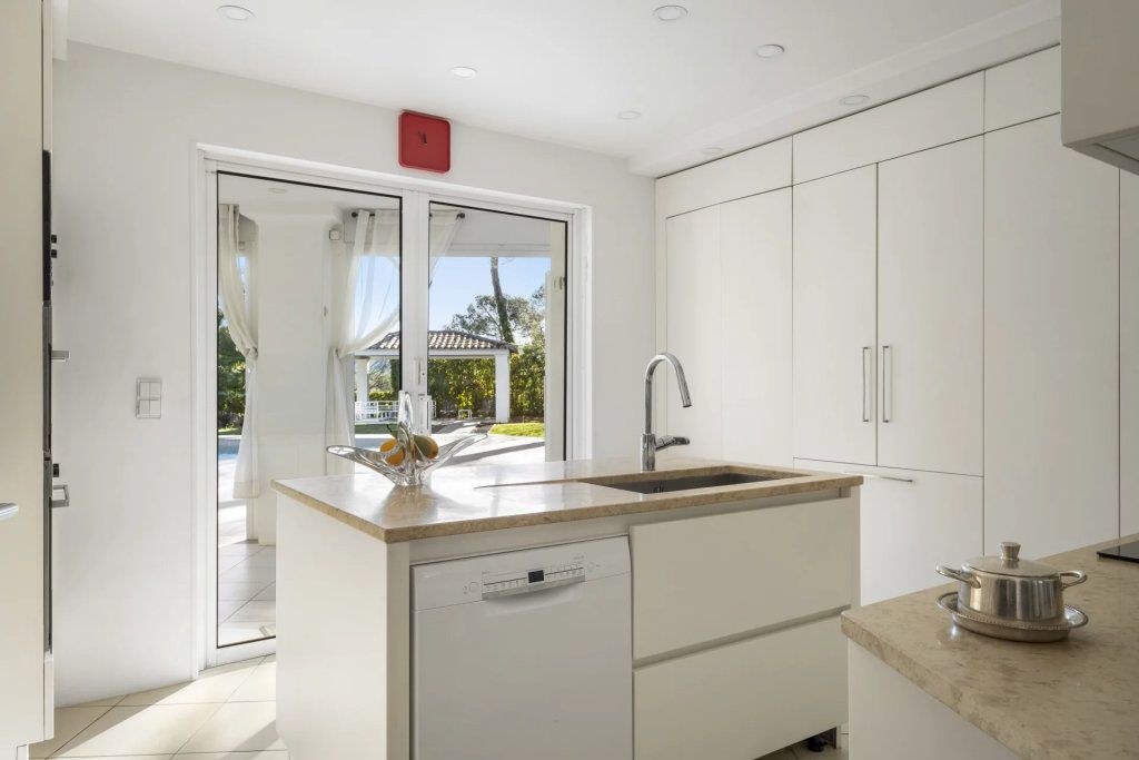 Вилла в Мужене, Франция, 340 м² - фото 10