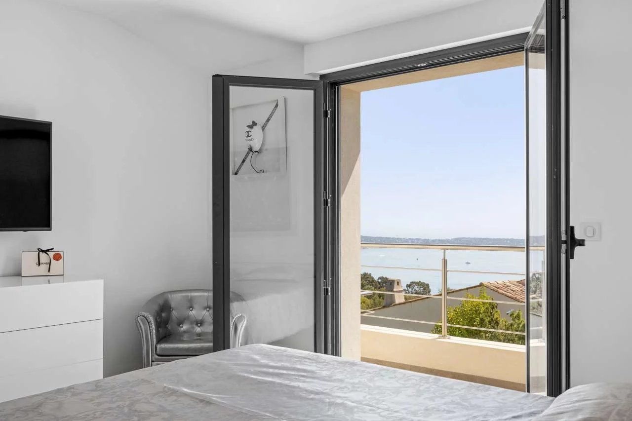 Вилла в Валлорисе, Франция, 250 м² - фото 10