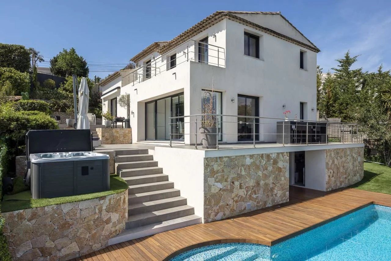 Вилла в Валлорисе, Франция, 250 м² - фото 3