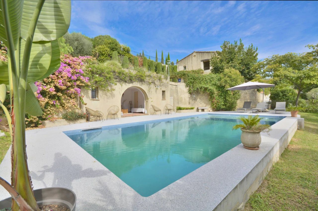 Вилла в Мужене, Франция, 280 м² - фото 4