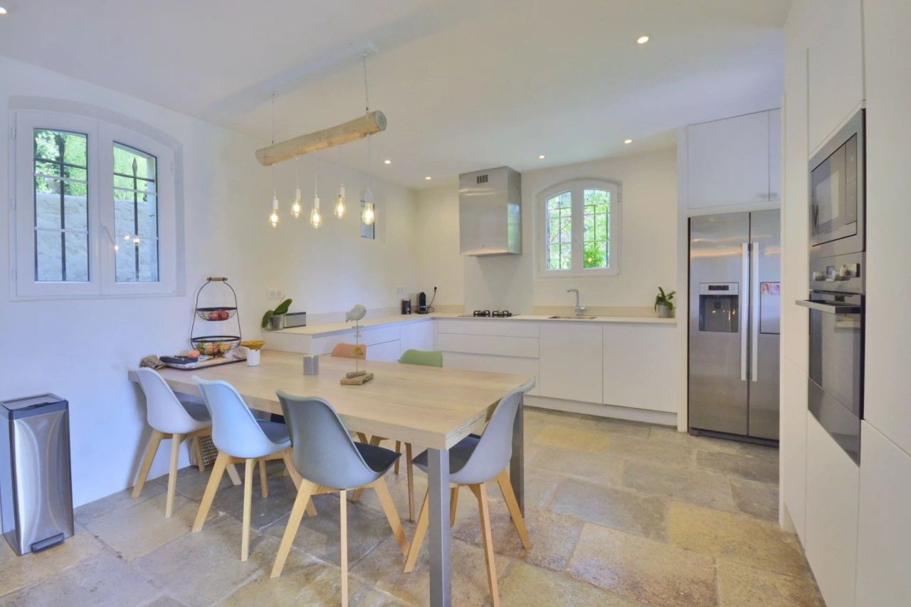 Вилла в Мужене, Франция, 280 м² - фото 15