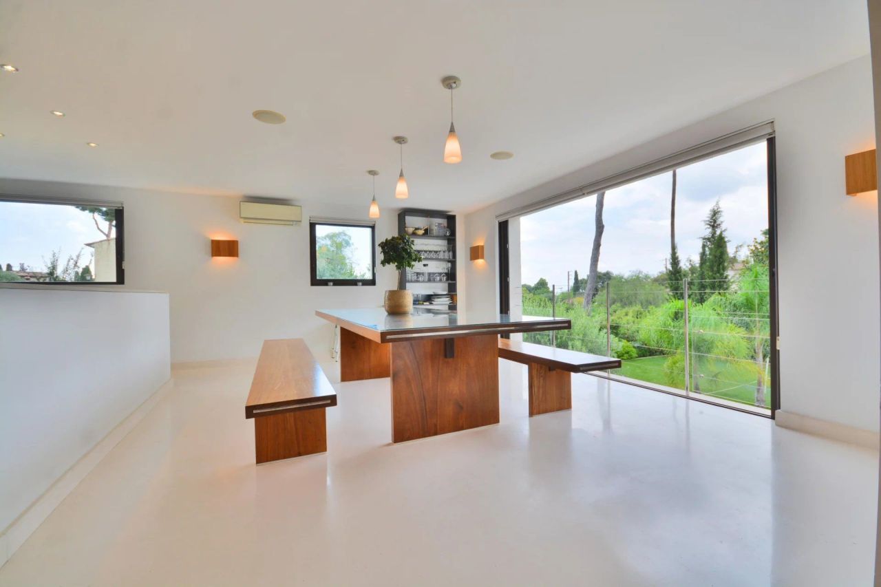 Вилла в Антибе, Франция, 343 м² - фото 15