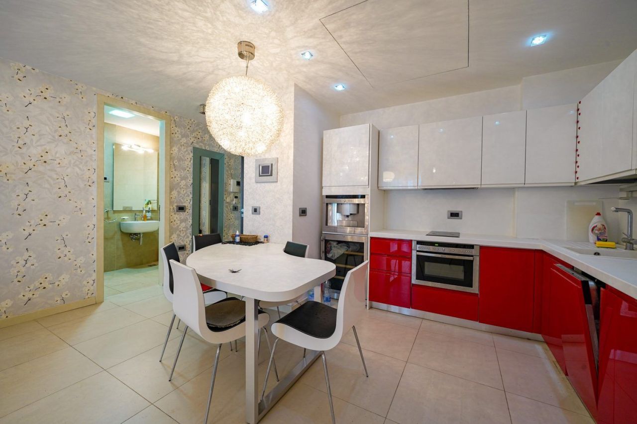 Квартира в Будве, Черногория, 94 м² - фото 11