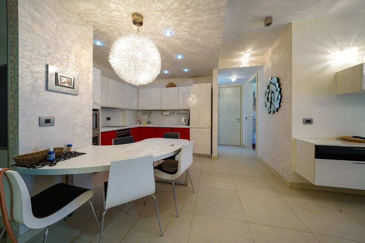 Квартира в Будве, Черногория, 94 м² - фото 10