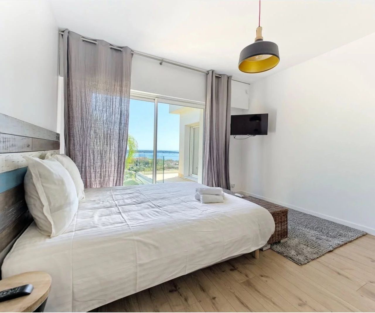 Вилла в Гольф-Жуан, Франция, 265 м² - фото 15