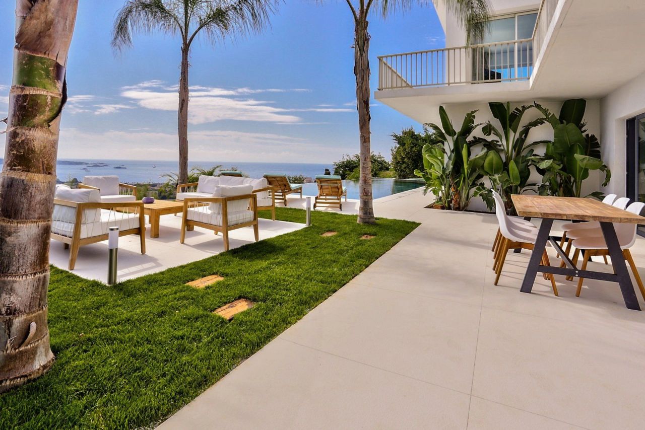 Вилла в Гольф-Жуан, Франция, 265 м² - фото 11