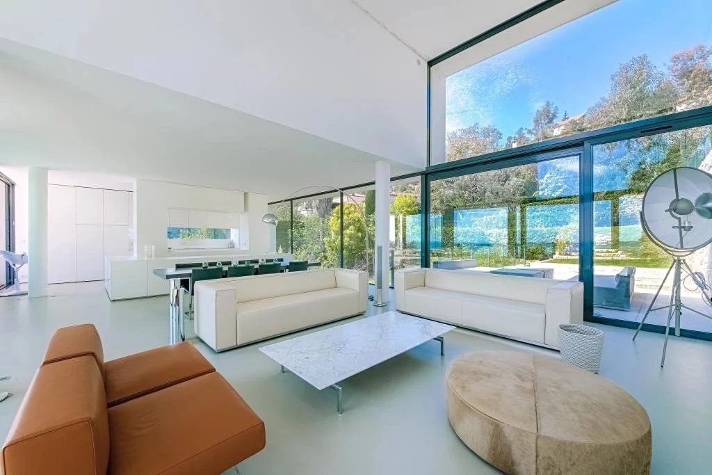 Вилла в Гольф-Жуан, Франция, 220 м² - фото 2