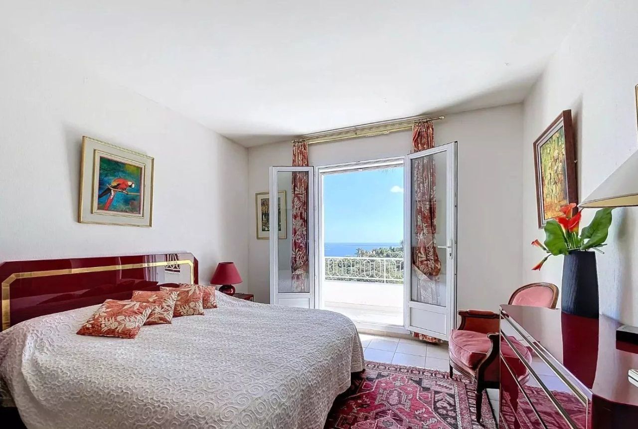 Вилла в Гольф-Жуан, Франция, 230 м² - фото 4