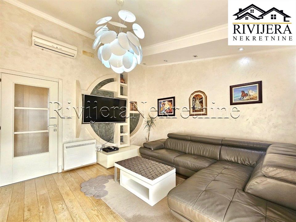 Квартира в Доброте, Черногория, 95 м² - фото 8