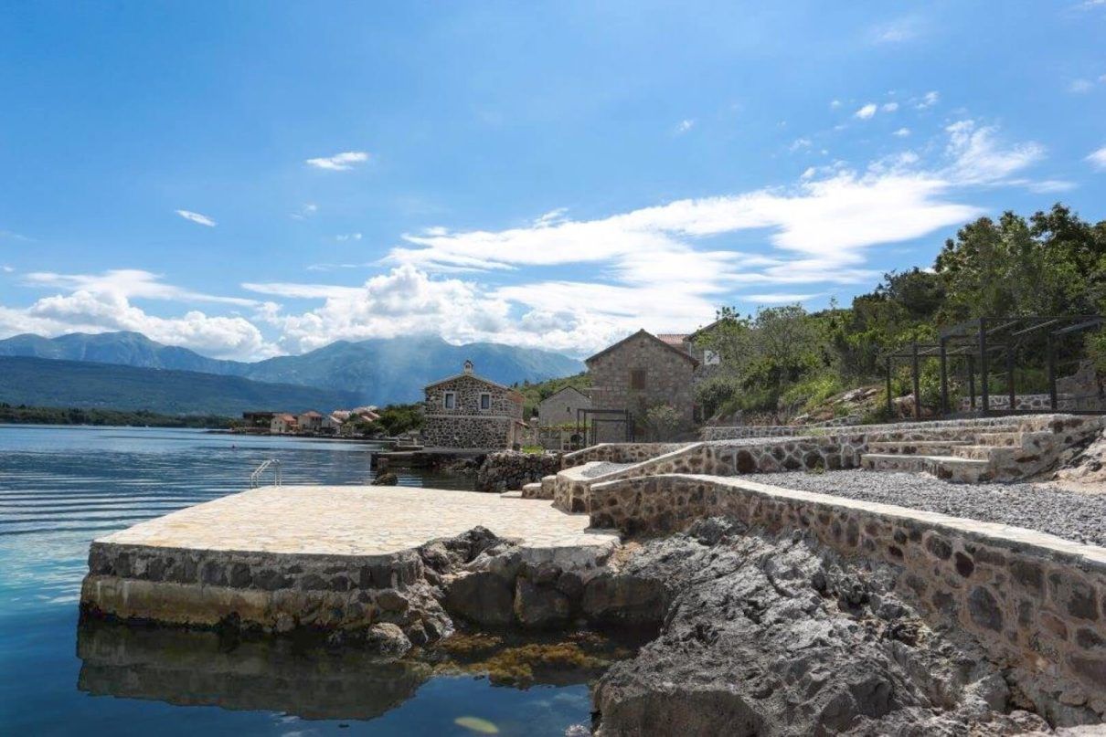 Вилла в Тивате, Черногория, 517 м² - фото 4