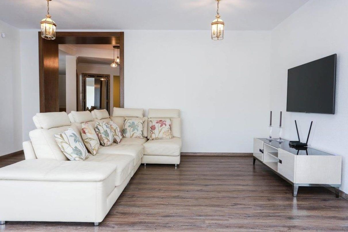 Вилла в Тивате, Черногория, 517 м² - фото 12