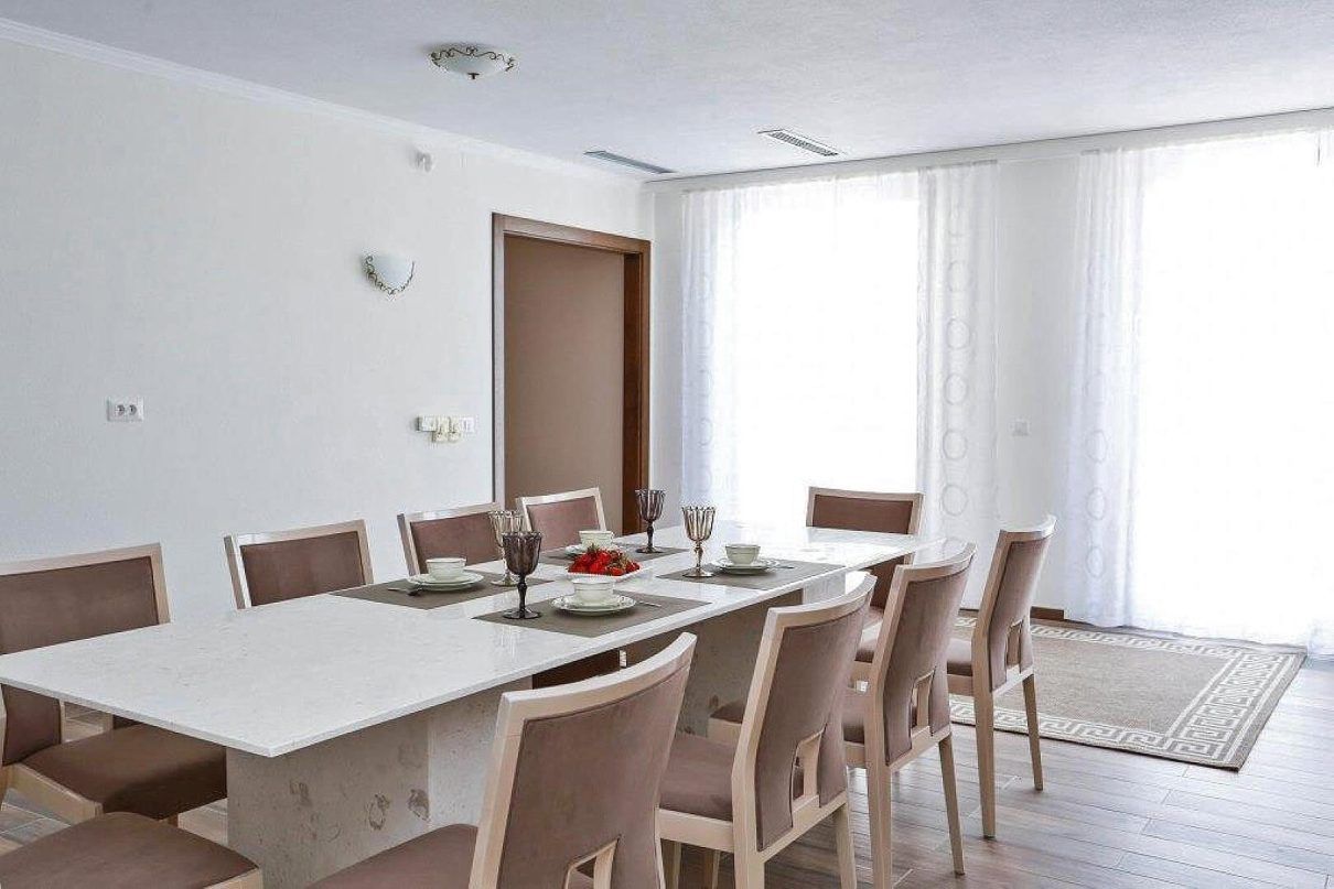 Вилла в Тивате, Черногория, 517 м² - фото 14