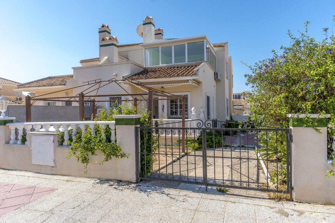 Таунхаус на Коста-Бланка, Испания, 98 м² - фото 1