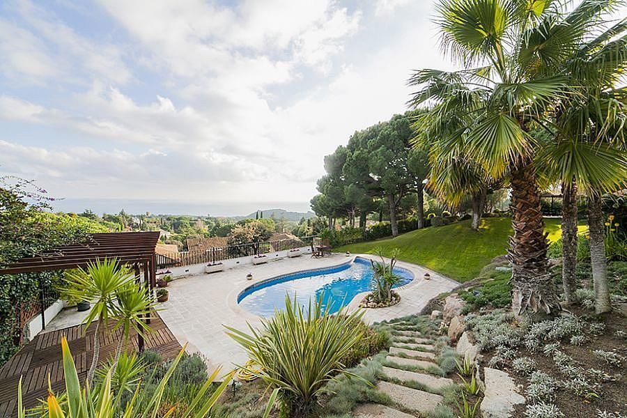 Дом на Коста-дель-Маресме, Испания, 360 м² - фото 2