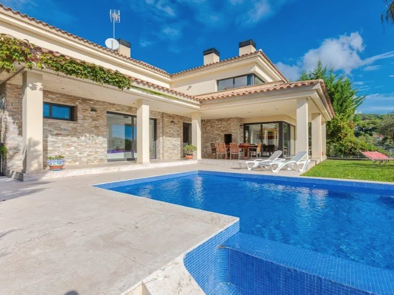 Дом на Коста-Брава, Испания, 300 м² - фото 2