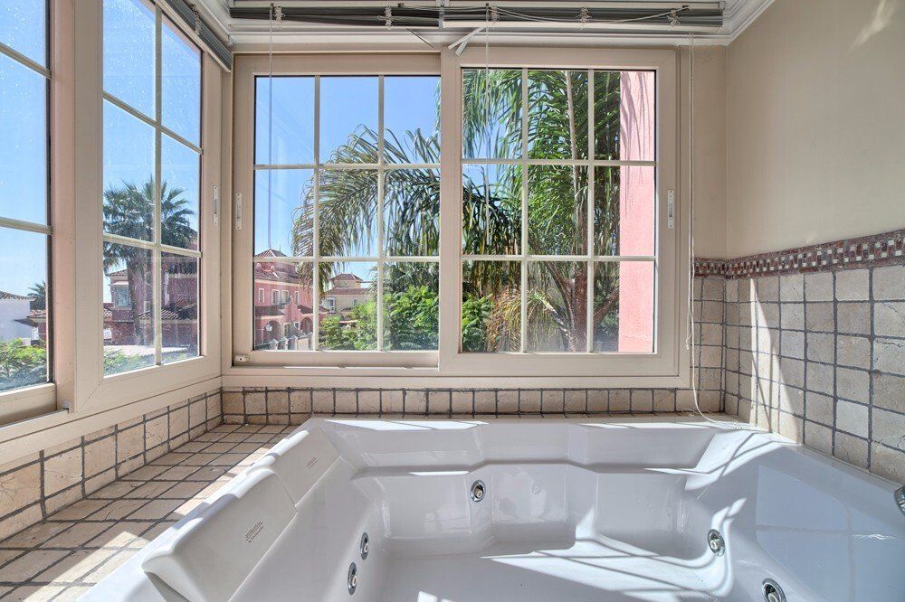 Дом на Коста-дель-Соль, Испания, 346 м² - фото 2