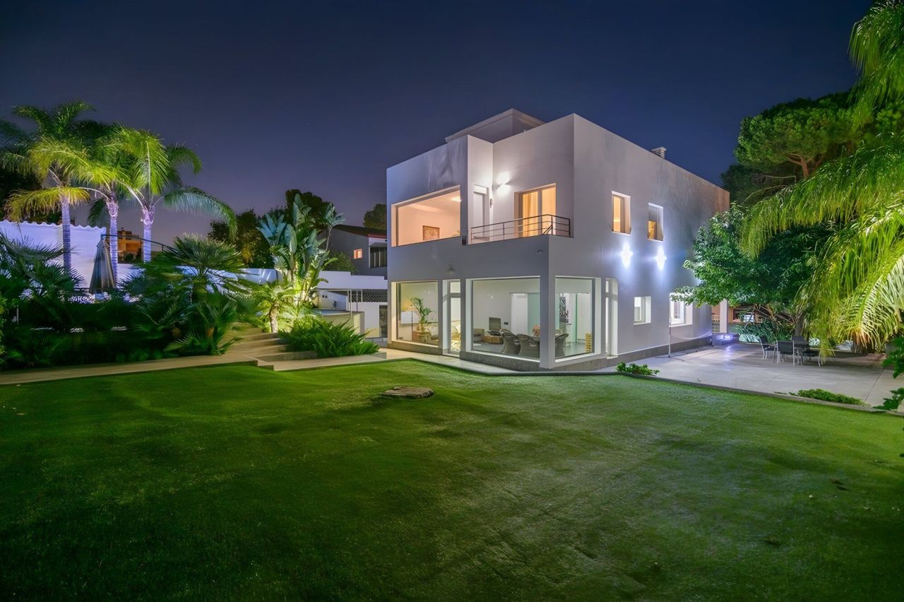 Дом на Коста-дель-Гарраф, Испания, 232 м² - фото 2