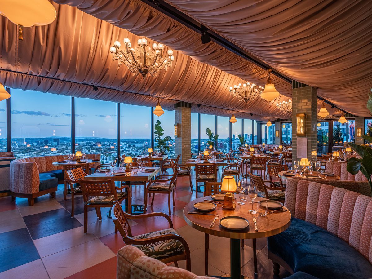 Коммерческая недвижимость в Барселоне, Испания, 350 м² - фото 2