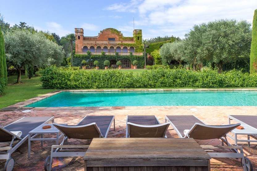 Дом на Коста-Брава, Испания, 1 200 м² - фото 2