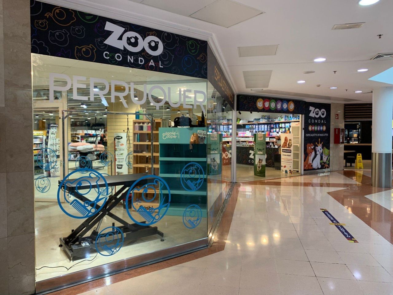 Коммерческая недвижимость в Барселоне, Испания, 270 м² - фото 2