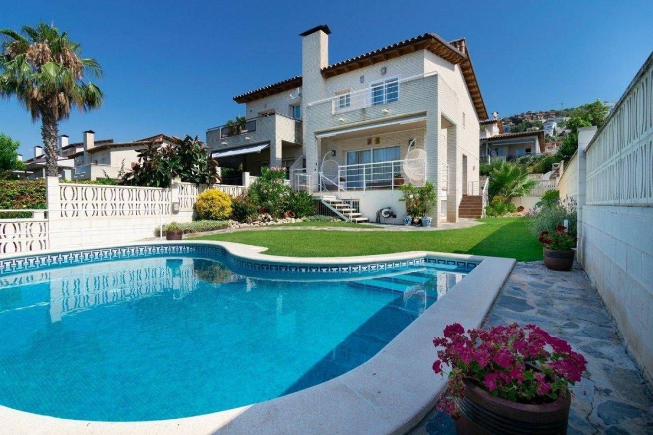 Таунхаус на Коста-дель-Гарраф, Испания, 289 м² - фото 3