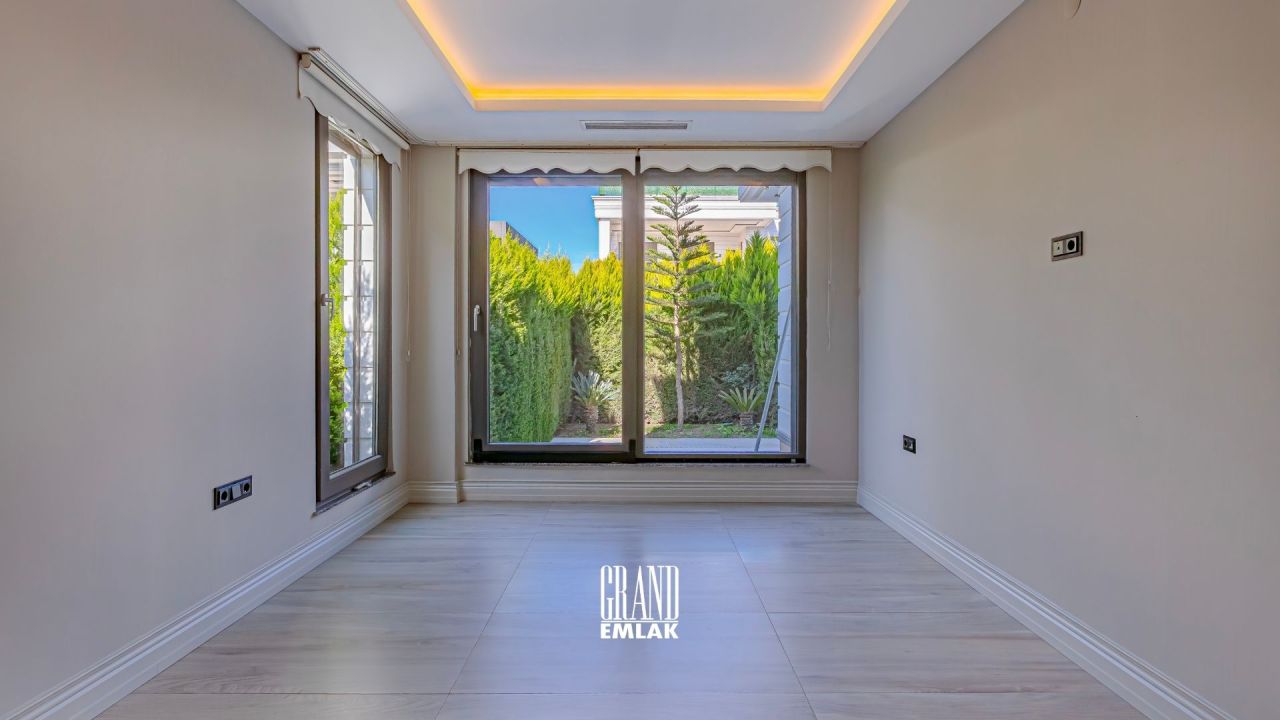 Вилла в Анталии, Турция, 900 м² - фото 12