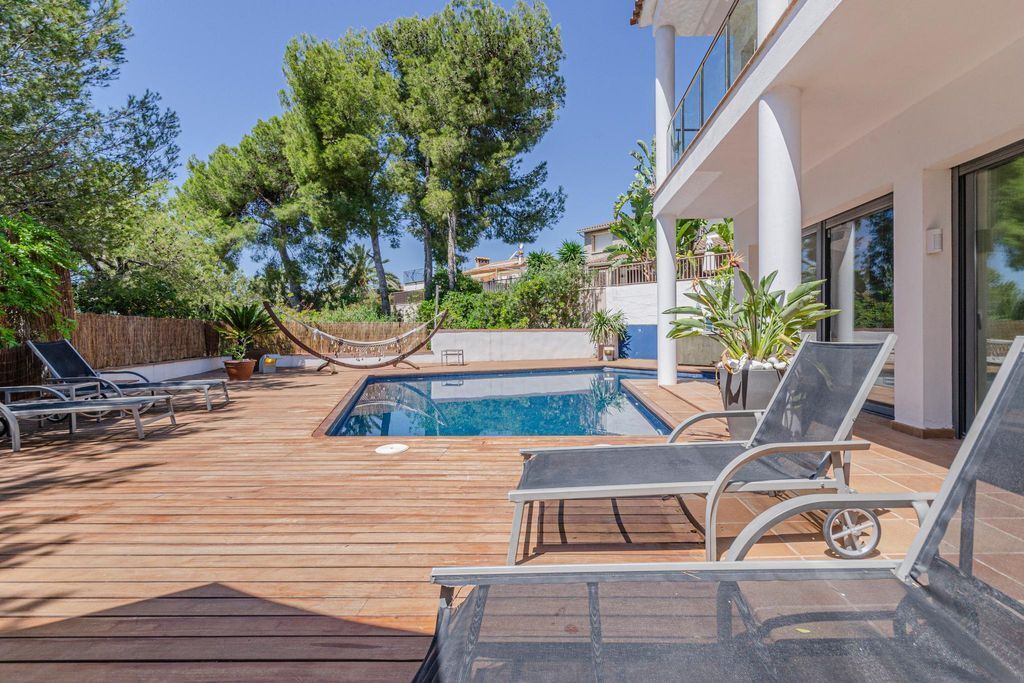 Дом на Коста-дель-Гарраф, Испания, 305 м² - фото 3