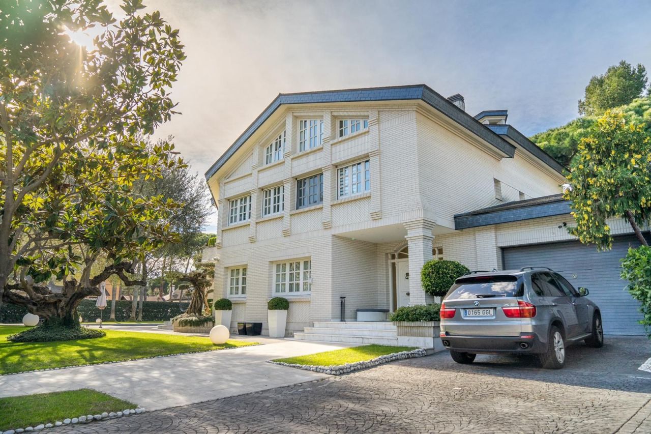 Дом на Коста-дель-Гарраф, Испания, 642 м² - фото 4