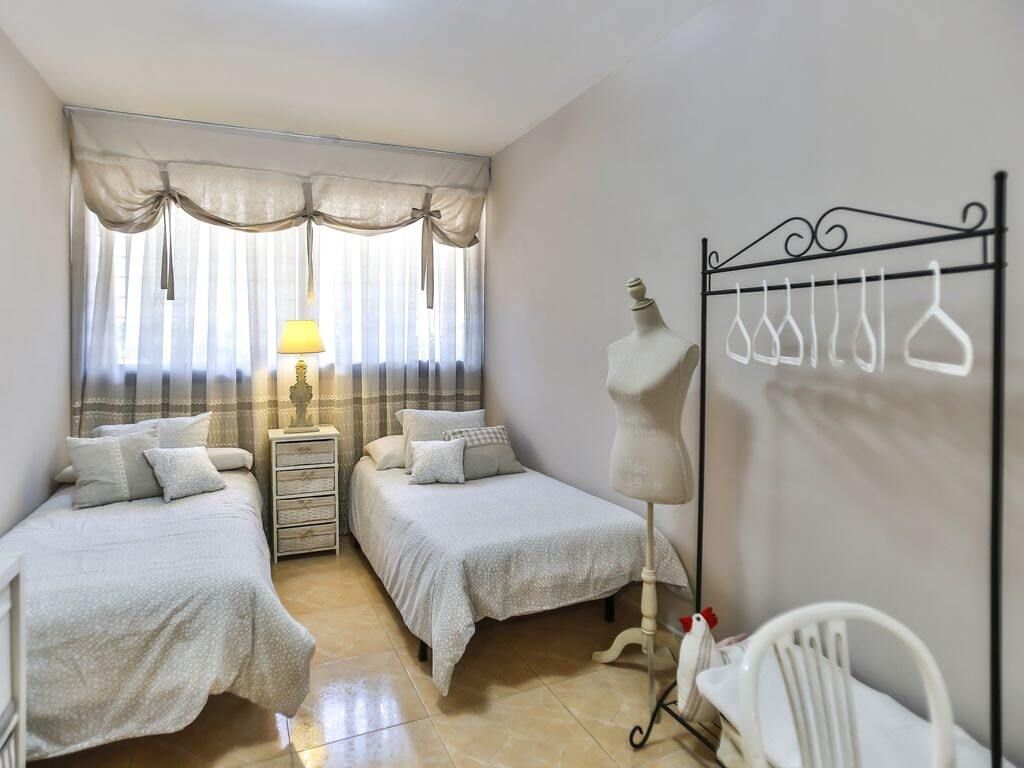 Дом в Барселоне, Испания, 496 м² - фото 4