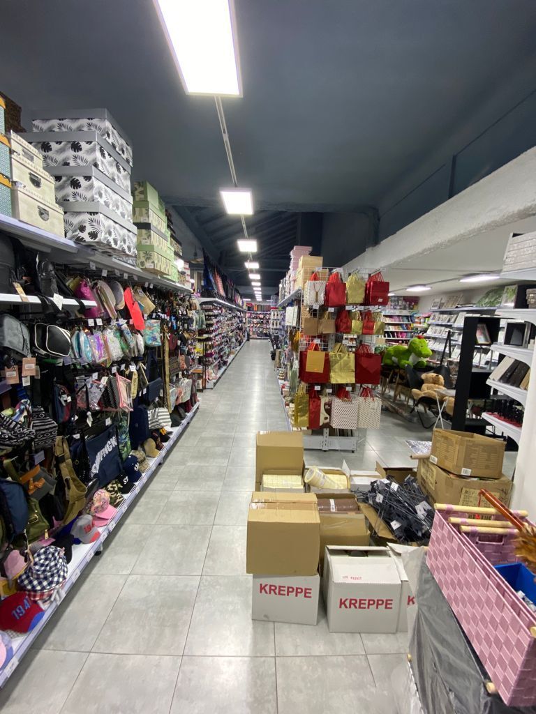 Коммерческая недвижимость в Барселоне, Испания, 635 м² - фото 4