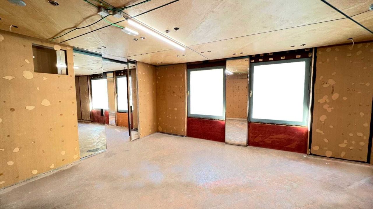 Коммерческая недвижимость в Барселоне, Испания, 338 м² - фото 4