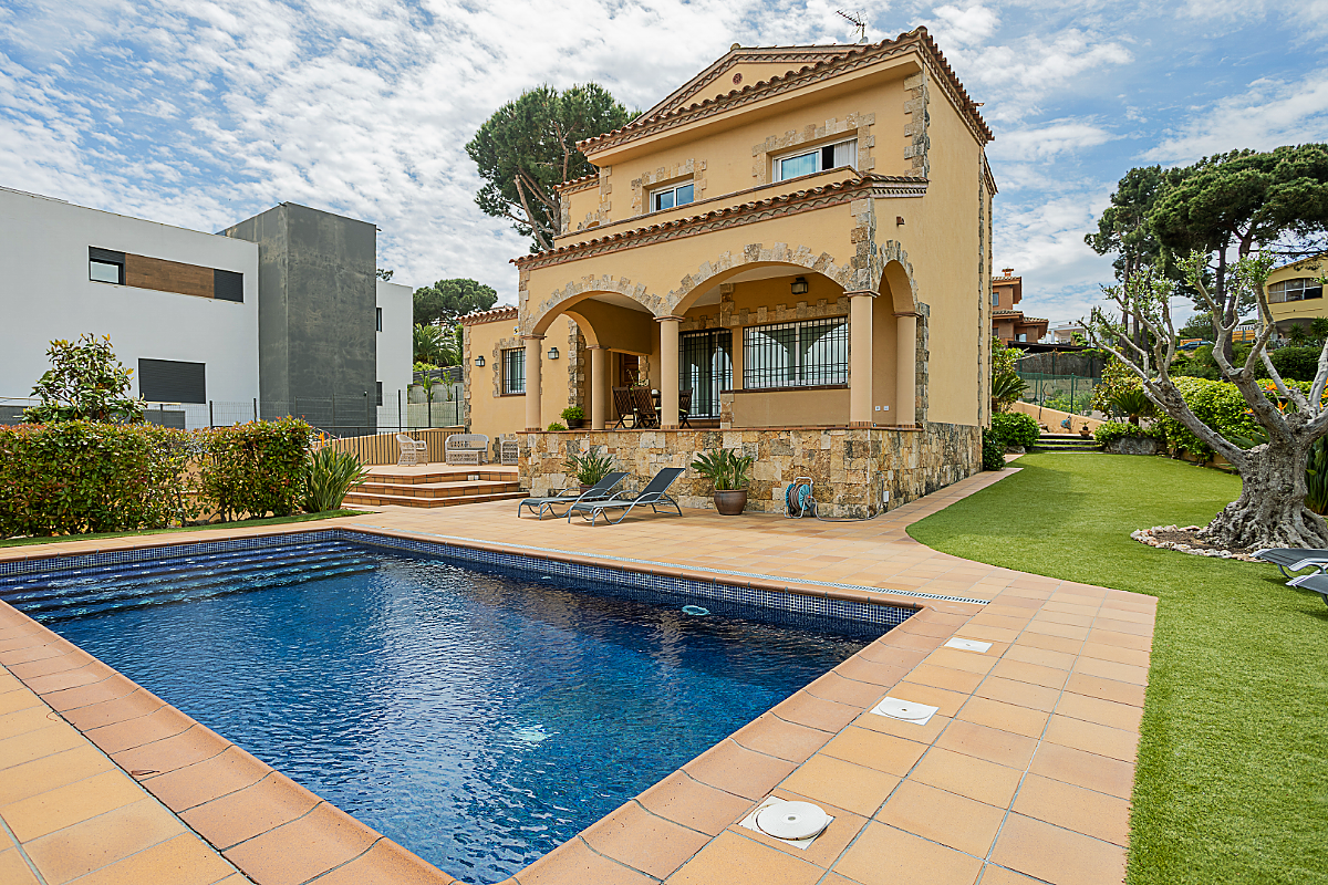 Дом на Коста-Брава, Испания, 332 м² - фото 4