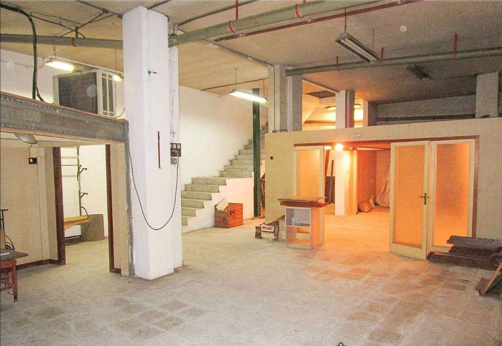 Коммерческая недвижимость в Барселоне, Испания, 475 м² - фото 5