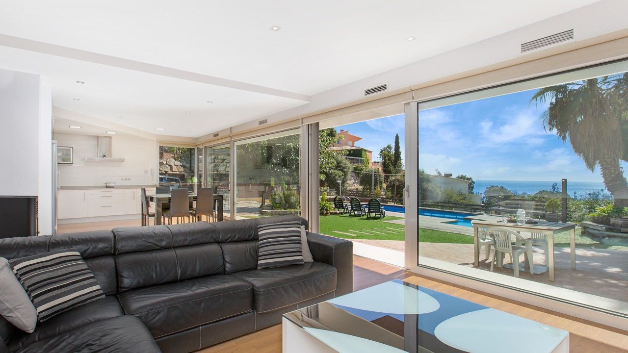 Дом на Коста-Брава, Испания, 385 м² - фото 5