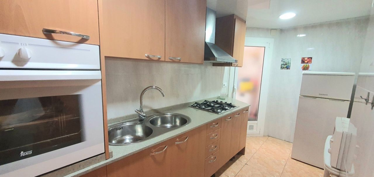 Квартира в Барселоне, Испания, 78 м² - фото 5