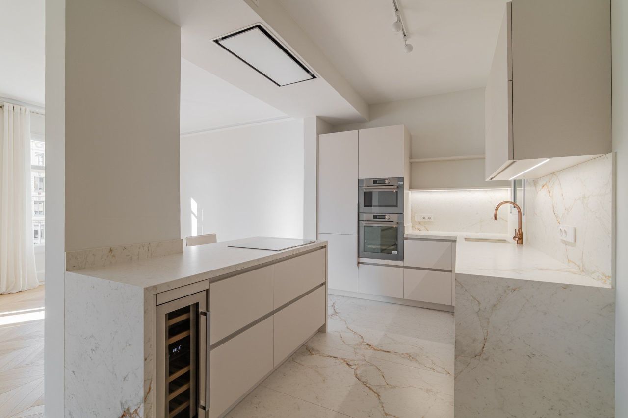 Квартира в Барселоне, Испания, 140 м² - фото 5