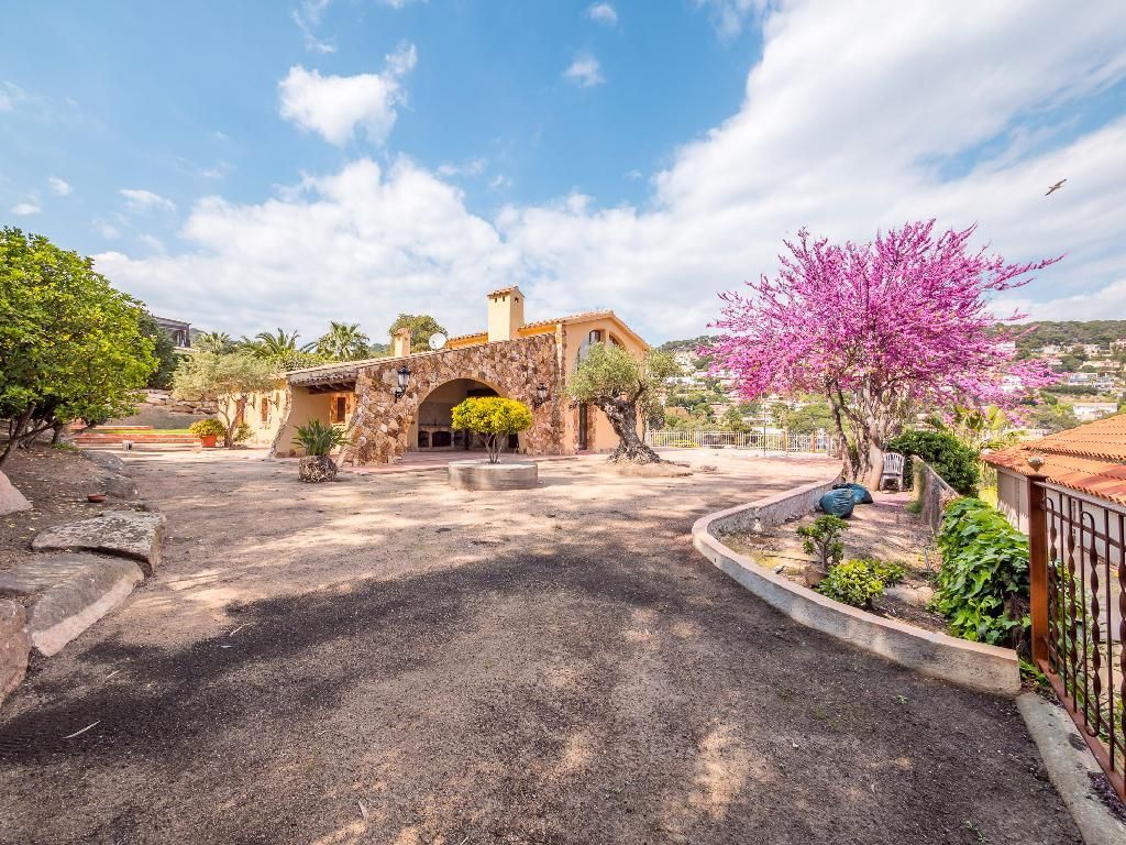 Дом на Коста-Брава, Испания, 408 м² - фото 6