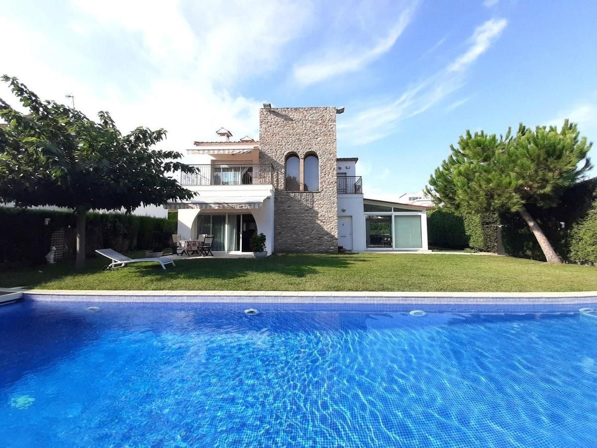 Дом на Коста-Брава, Испания, 280 м² - фото 6