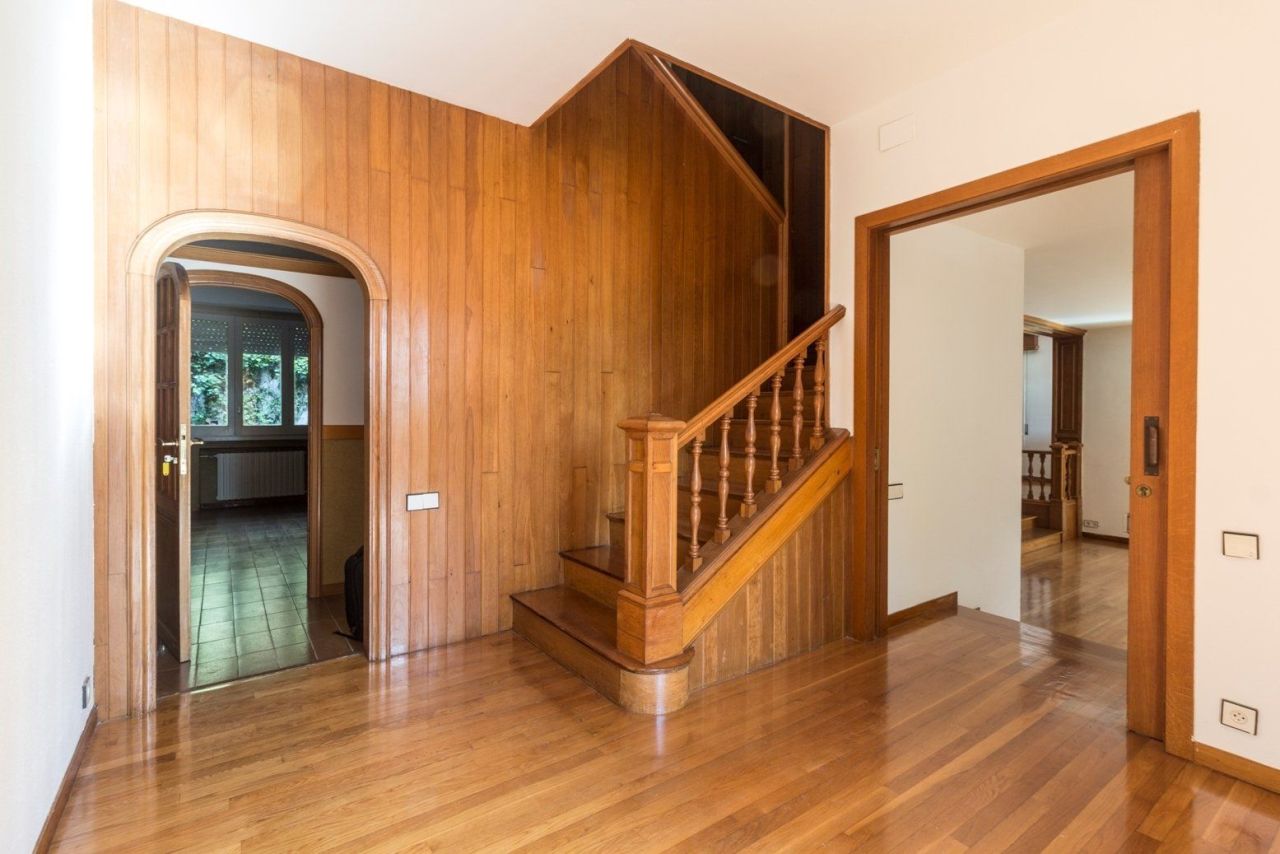 Дом в Барселоне, Испания, 706 м² - фото 6