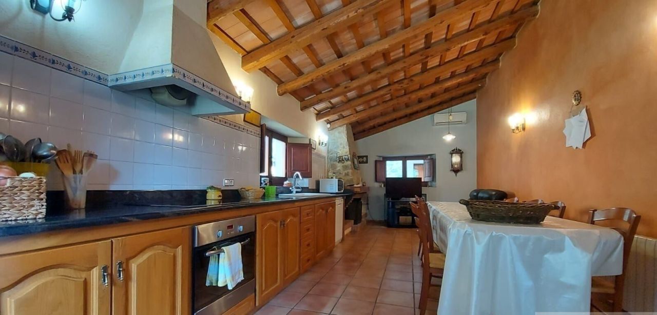 Дом на Коста-Брава, Испания, 500 м² - фото 6