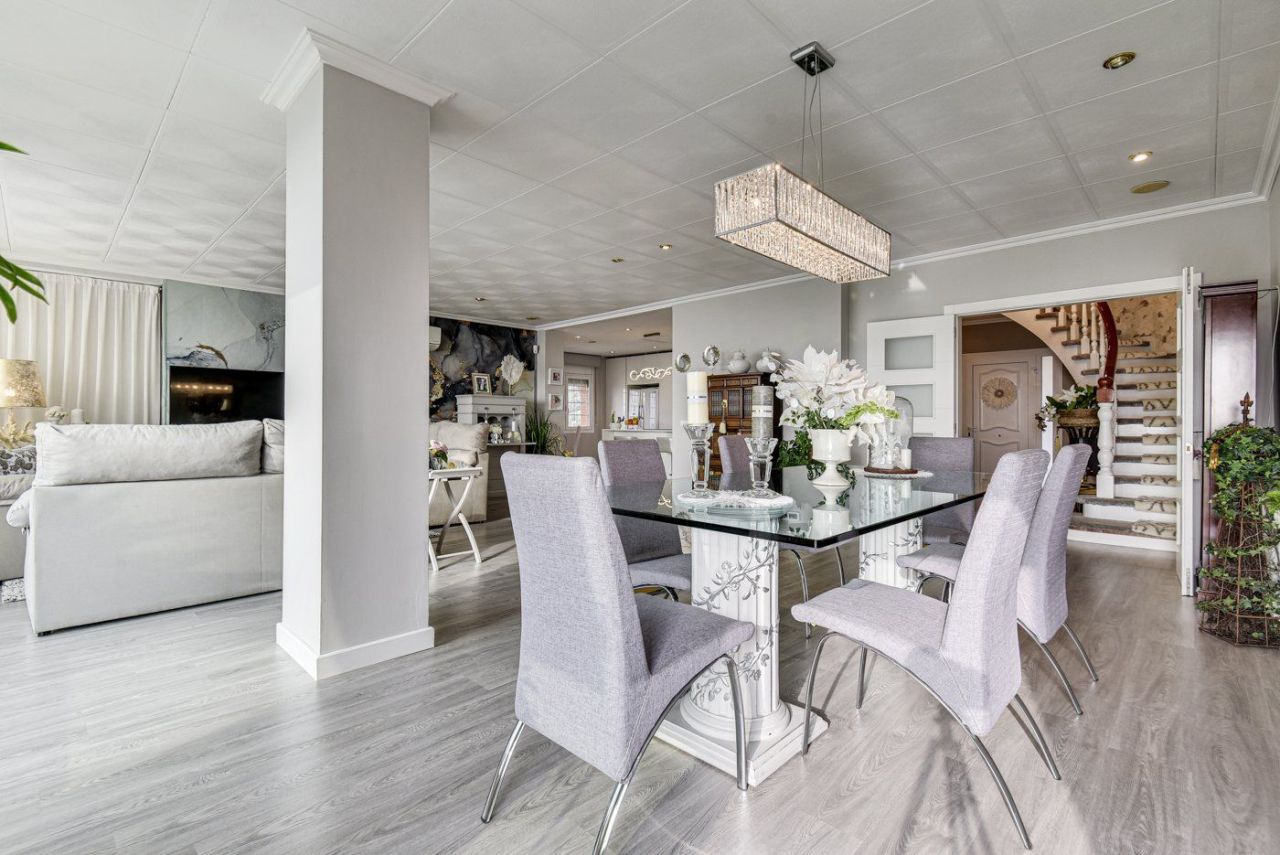 Дом на Коста-дель-Маресме, Испания, 295 м² - фото 6