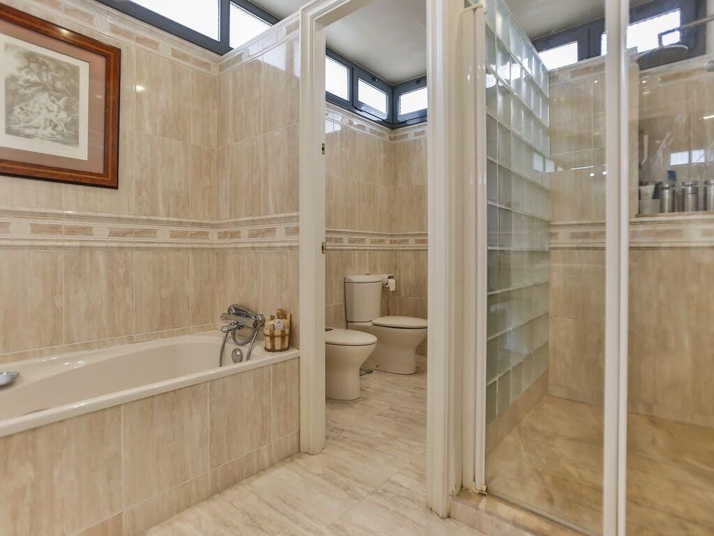 Дом в Барселоне, Испания, 496 м² - фото 7