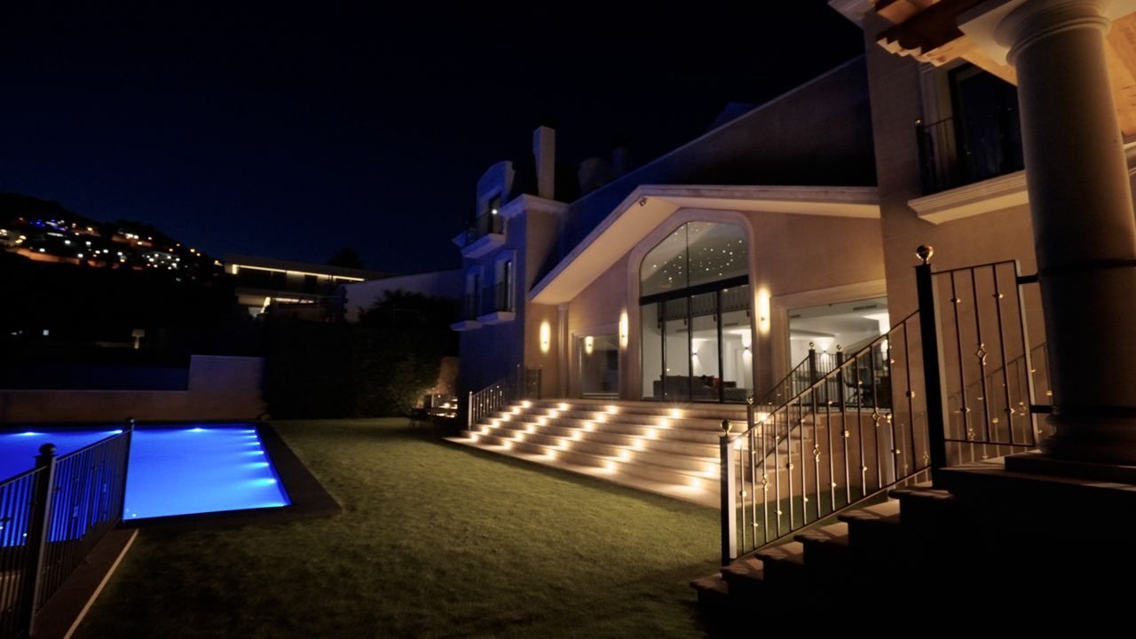 Дом в Барселоне, Испания, 2 000 м² - фото 7