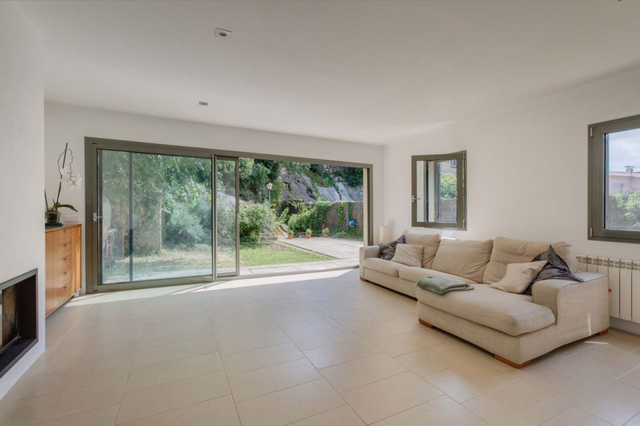 Дом на Коста-Брава, Испания, 279 м² - фото 7