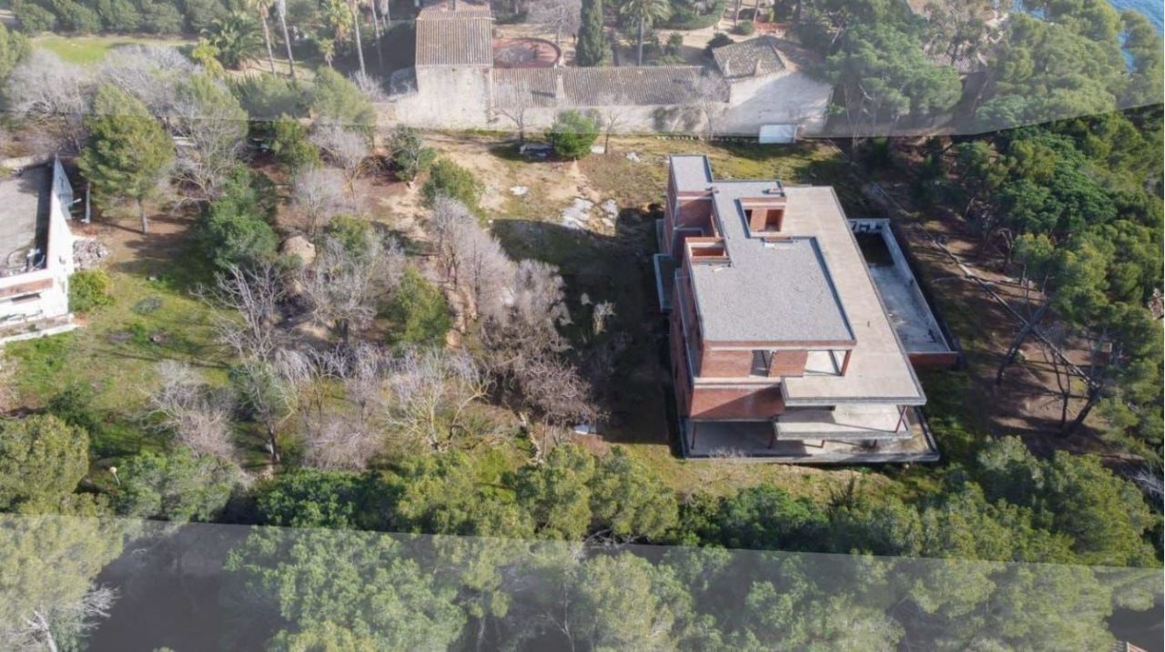 Земля на Коста-Брава, Испания - фото 8