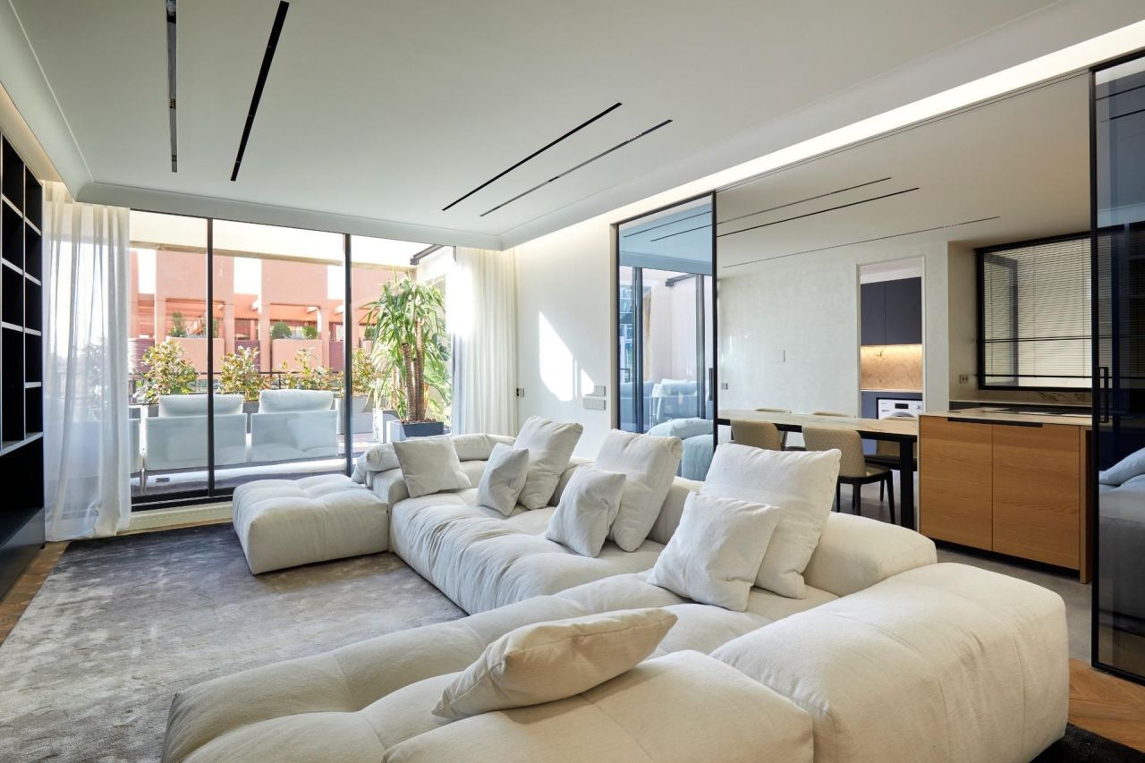 Квартира в Барселоне, Испания, 250 м² - фото 8