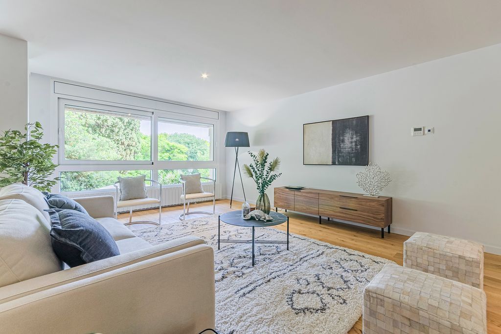 Квартира в Барселоне, Испания, 328 м² - фото 8