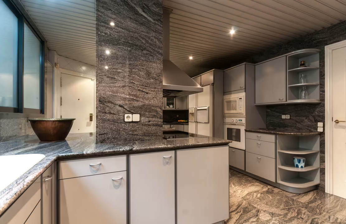 Квартира в Барселоне, Испания, 275 м² - фото 9