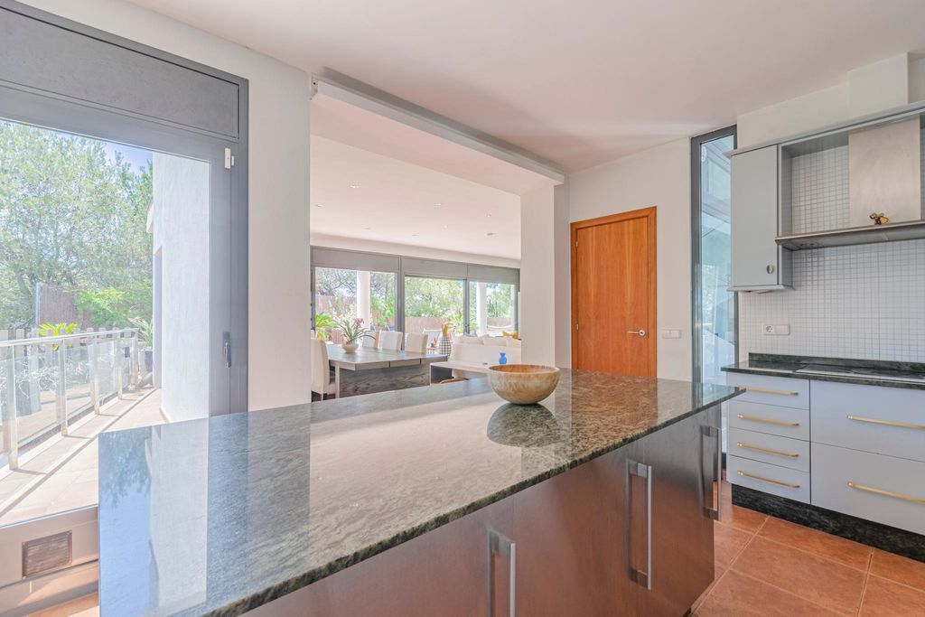 Дом на Коста-дель-Гарраф, Испания, 305 м² - фото 9